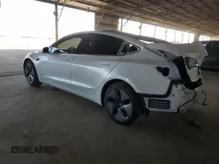 2019 Tesla Model 3 Mid Range with VIN 5YJ3E1EA0KF435613, listed as a Copart auction lot 86916314 with 25,663 mi miles and Salvage Title. Bid and sale history available at carsss.com. Image 2.