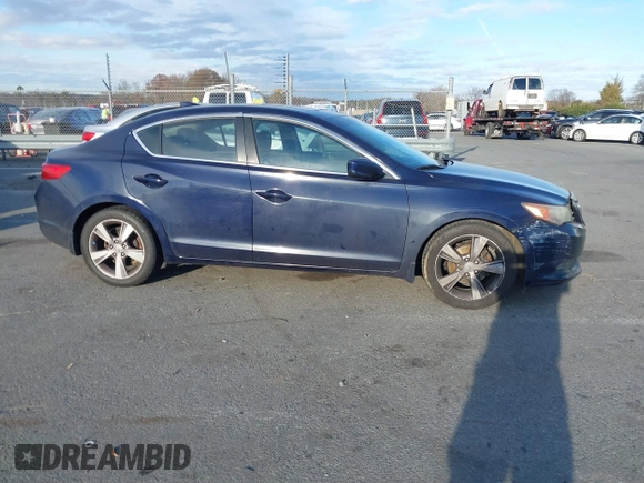 2014 Acura ILX with VIN 19VDE1F38EE013919, listed as a IAAI auction lot 41155130 with 213,640 mi miles. Bid and sale history available at carsss.com. Image 12.