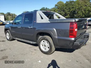 2011 Chevrolet Avalanche LT with VIN 3GNMCFE06BG168235, listed as a Copart auction lot 77015904 with 203,285 mi miles and Salvage title. Bid and sale history available at DreamBid. Image 2.