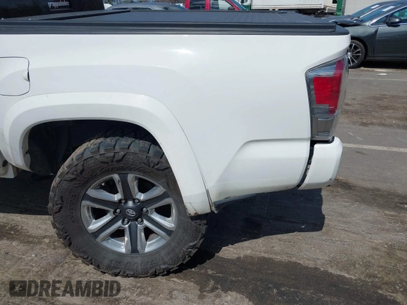 2018 Toyota Tacoma SR with VIN 3TMGZ5AN1JM150189, listed as a IAAI auction lot 41814119 with 109,014 mi miles. Bid and sale history available at carsss.com. Image 6.