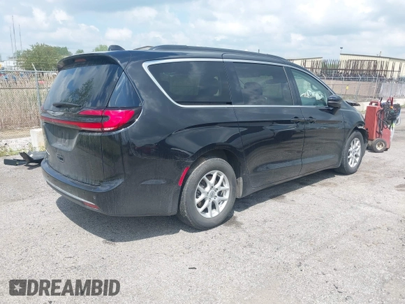 2022 Chrysler Pacifica Touring L z VIN 2C4RC1BG3NR146081, wystawiony jako IAAI lot #42271689 z przebiegiem 44 602 mil mil oraz . Historia ofert i sprzedaży dostępna na DreamBid. Obrazek 4.