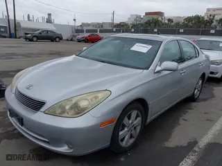 2006 Lexus ES 330 with VIN JTHBA30G165163156, listed as a IAAI auction lot 42104066 with 205,480 mi miles. Bid and sale history available at carsss.com. Image 2.