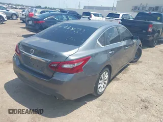 2018 Nissan Altima SV with VIN 1N4AL3AP9JC245829, listed as a IAAI auction lot 42129170 with 54,395 mi miles and . Bid and sale history available at carsss.com. Image 4.