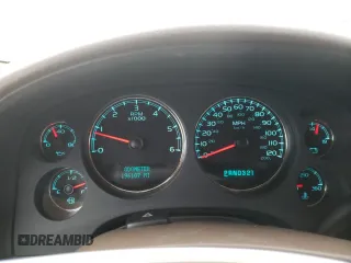 2008 GMC Yukon SLE w/3SA with VIN 1GKFC13C38R102627, listed as a Copart auction lot 87934925 with 196,107 mi miles and Clean Title. Bid and sale history available at carsss.com. Image 9.