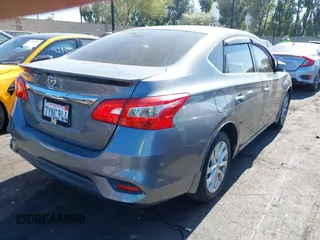 2017 Nissan Sentra SV с VIN 3N1AB7AP4HY260943, выставлен на аукционе IAAI как лот 42670011 с пробегом 61 722 миль миль и . История ставок и продаж доступна на DreamBid. Изображение 4.