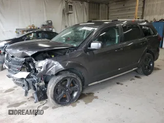 2019 Dodge Journey Crossroad z VIN 3C4PDCGG0KT717656, wystawiony jako Copart lot #57755825 z przebiegiem 66 013 mil mil oraz Szkoda całkowita • Salvage title. Historia ofert i sprzedaży dostępna na DreamBid. Obrazek 1.