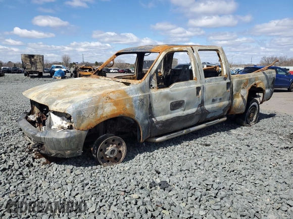 2000 Ford Super Duty F-250 XL with VIN 1FTNW21F0YEA21769, listed as a Copart auction lot 47771375 with 0 mi miles and Non Repairable. Bid and sale history available at carsss.com. Image 1.