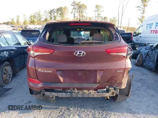 2017 Hyundai Tucson SE with VIN KM8J3CA4XHU500746, listed as a IAAI auction lot 41687679 with 69,826 mi miles. Bid and sale history available at carsss.com. Image 16.