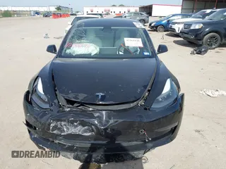 2023 Tesla Model 3 z VIN 5YJ3E1EA7PF465540, wystawiony jako IAAI lot #42261848 z przebiegiem 15 885 mil mil oraz . Historia ofert i sprzedaży dostępna na DreamBid. Obrazek 12.