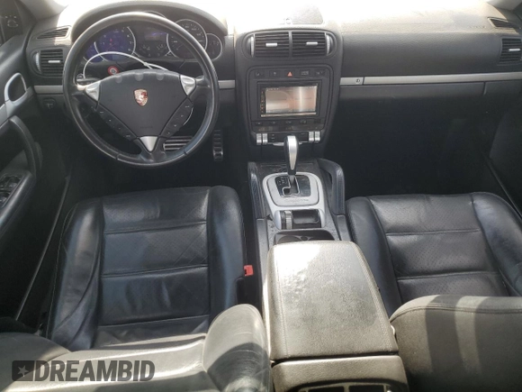 2006 Porsche Cayenne S z VIN WP1AB29PX6LA65888, wystawiony jako Copart lot #48768255 z przebiegiem 199 256 mil mil oraz Szkoda całkowita • Salvage title. Historia ofert i sprzedaży dostępna na DreamBid. Obrazek 8.