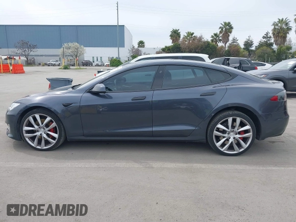 2016 Tesla Model S 90D с VIN 5YJSA1E40GF172502, выставлен на аукционе IAAI как лот 41841406 с пробегом 83 660 миль миль и . История ставок и продаж доступна на DreamBid. Изображение 14.