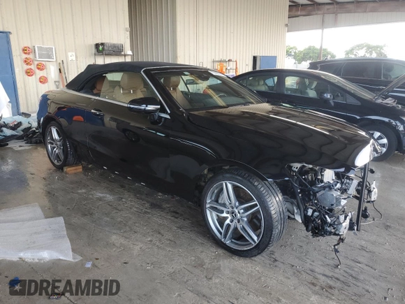 2019 Mercedes-Benz E-Class E 450 with VIN WDD1K6JB8KF085628, listed as a Copart auction lot 70608274 with 41,569 mi miles and Non Repairable. Bid and sale history available at carsss.com. Image 4.