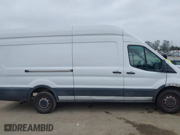 2020 Ford Transit с VIN 1FTBW3XG8LKA54375, выставлен на аукционе IAAI как лот 42336626 с пробегом 140 247 миль миль и . История ставок и продаж доступна на DreamBid. Изображение 14.
