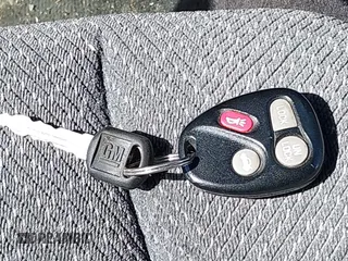 2004 Chevrolet Cavalier LS z VIN 1G1JF52F247146696, wystawiony jako IAAI lot #42235951 z przebiegiem 171 980 mil mil oraz . Historia ofert i sprzedaży dostępna na DreamBid. Obrazek 11.
