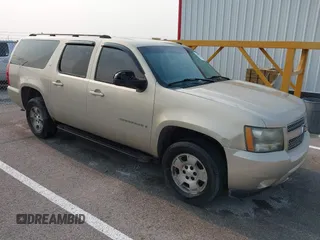 2007 Chevrolet Suburban LT with VIN 1GNFK16307R238696, listed as a IAAI auction lot 42376967 with Not provided miles and . Bid and sale history available at DreamBid. Image 1.