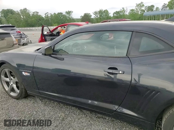 2014 Chevrolet Camaro LT z VIN 2G1FC1E39E9147126, wystawiony jako Copart lot #53951875 z przebiegiem 115 040 mil mil oraz Szkoda całkowita • Salvage title. Historia ofert i sprzedaży dostępna na DreamBid. Obrazek 14.