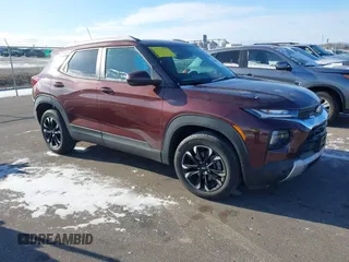 2022 Chevrolet TrailBlazer LT with VIN KL79MPS2XNB111649, listed as a IAAI auction lot 41040829 with 25,542 mi miles. Bid and sale history available at carsss.com. Image 1.