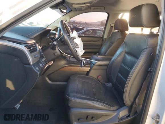 2019 GMC Yukon XL Denali with VIN 1GKS1HKJ7KR183796, listed as a Copart auction lot 45000235 with 83,931 mi miles and Salvage Title. Bid and sale history available at carsss.com. Image 7.