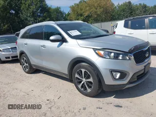 2016 Kia Sorento EX with VIN 5XYPH4A58GG111750, listed as a IAAI auction lot 40354180 with 138,238 mi miles. Bid and sale history available at carsss.com. Image 1.
