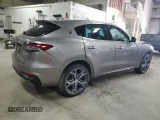 2022 Maserati Levante with VIN ZN661YUM6NX390571, listed as a Copart auction lot 57585815 with 48,137 mi miles and Salvage title. Bid and sale history available at DreamBid. Image 3.