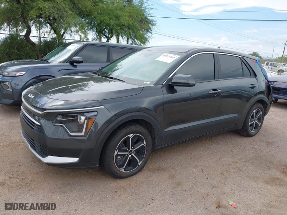 2023 Kia Niro LX with VIN KNDCP3LE8P5105903, listed as a IAAI auction lot 40071264 with 47,755 mi miles. Bid and sale history available at carsss.com. Image 17.