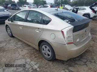 2010 Toyota Prius II with VIN JTDKN3DU3A0082879, listed as a IAAI auction lot 42213634 with 256,058 mi miles and . Bid and sale history available at DreamBid. Image 3.