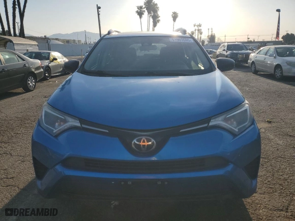 2017 Toyota RAV4 LE with VIN JTMZFREVXHJ137984, listed as a Copart auction lot 51903595 with 191,914 mi miles and Clean Title. Bid and sale history available at carsss.com. Image 5.
