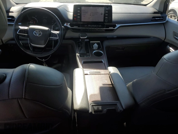2021 Toyota Sienna XLE with VIN 5TDYRKEC0MS030528, listed as a Copart auction lot 45916445 with 172,587 mi miles and Salvage Title. Bid and sale history available at DreamBid. Image 8.