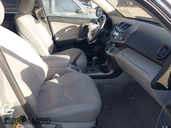 2009 Toyota RAV4 Ltd with VIN JTMZK31VX9D001773, listed as a IAAI auction lot 41941159 with 129,573 mi miles. Bid and sale history available at carsss.com. Image 5.