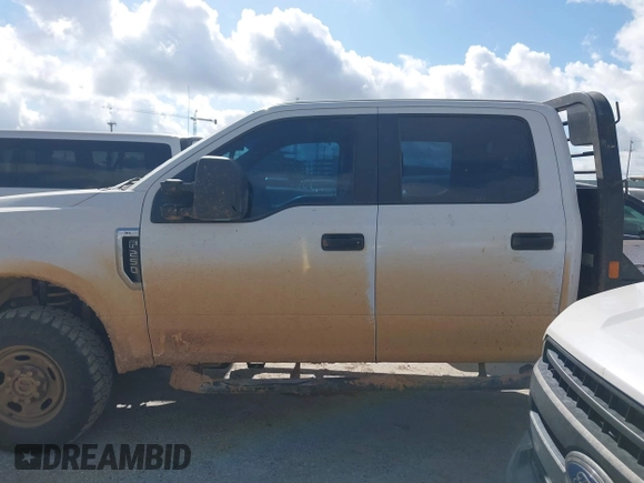 2019 Ford F-250 XL with VIN 1FD7W2B65KEG48753, listed as a IAAI auction lot 42560462 with 170,119 mi miles and . Bid and sale history available at DreamBid. Image 14.