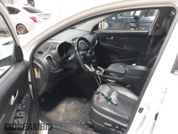 2013 Kia Sportage EX с VIN KNDPCCA28D7460687, выставлен на аукционе IAAI как лот 42467394 с пробегом 84 145 миль миль и . История ставок и продаж доступна на DreamBid. Изображение 5.