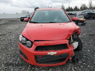 2015 Chevrolet Sonic LS with VIN 1G1JA6SG2F4182793, listed as a Copart auction lot 43841065 with 63,195 mi miles and Salvage title. Bid and sale history available at DreamBid. Image 5.