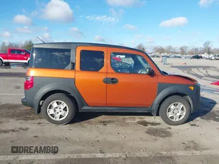 2008 Honda Element LX with VIN 5J6YH183X8L013438, listed as a IAAI auction lot 41488218 with 170,038 mi miles and . Bid and sale history available at DreamBid. Image 13.