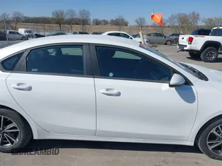 2024 Kia Forte LX with VIN 3KPF24AD5RE750446, listed as a IAAI auction lot 42024978 with 20,263 mi miles. Bid and sale history available at carsss.com. Image 14.
