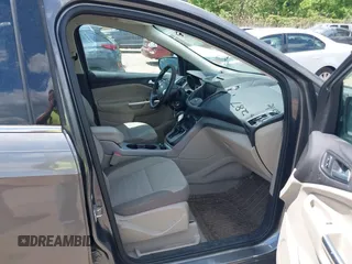 2014 Ford Escape SE with VIN 1FMCU0G98EUB23109, listed as a IAAI auction lot 42186287 with 134,793 mi miles. Bid and sale history available at carsss.com. Image 5.