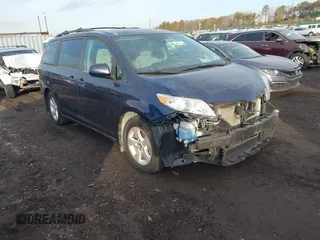 2020 Toyota Sienna LE Auto Access Seat with VIN 5TDKZ3DC4LS050616, listed as a IAAI auction lot 41412876 with 91,525 mi miles. Bid and sale history available at carsss.com. Image 1.