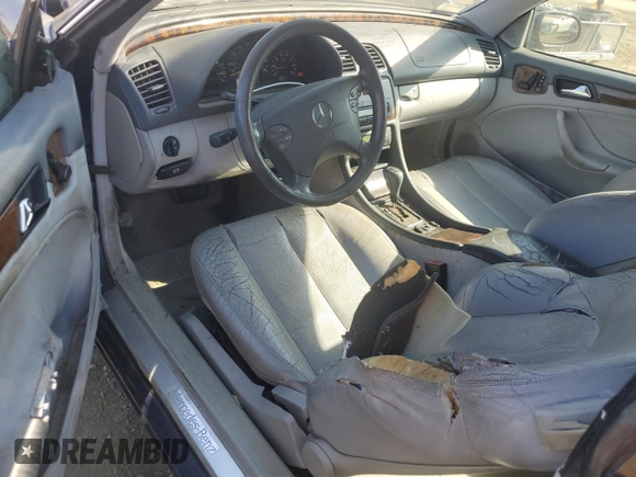 2000 Mercedes-Benz CLK 320/430 with VIN WDBLJ65G4YF161087, listed as a Copart auction lot 73549254 with 236,864 mi miles and Salvage Title. Bid and sale history available at DreamBid. Image 8.