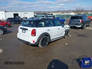 2020 MINI Countryman Cooper S z VIN WMZYX1C06L3M01166, wystawiony jako IAAI lot #41540885 z przebiegiem 37 008 mil mil oraz . Historia ofert i sprzedaży dostępna na DreamBid. Obrazek 4.