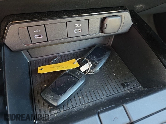 2023 Toyota Prius LE z VIN JTDADABU7P3002593, wystawiony jako Copart lot #48176675 z przebiegiem 10 726 mil mil oraz Szkoda całkowita • Salvage title. Historia ofert i sprzedaży dostępna na DreamBid. Obrazek 13.