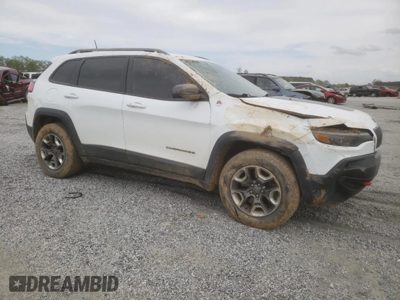 2019 Jeep Cherokee Trailhawk z VIN 1C4PJMBX9KD256968, wystawiony jako Copart lot #51591025 z przebiegiem 110 746 mil mil oraz Szkoda całkowita • Salvage title. Historia ofert i sprzedaży dostępna na DreamBid. Obrazek 4.