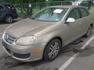 2006 Volkswagen Jetta 2.5L z VIN 3VWSF71K76M750076, wystawiony jako IAAI lot #42769137 z przebiegiem 99 114 mil mil oraz . Historia ofert i sprzedaży dostępna na DreamBid. Obrazek 2.