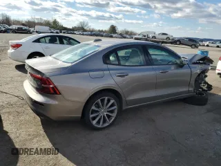 2020 Volvo S60 Momentum with VIN 7JR102FK1LG064926, listed as a Copart auction lot 42684723 with 29,109 mi miles. Bid and sale history available at carsss.com. Image 3.