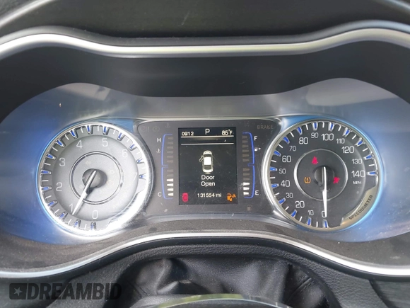 2015 Chrysler 200 Limited с VIN 1C3CCCAB4FN710167, выставлен на аукционе IAAI как лот 42265899 с пробегом 131 554 миль миль и . История ставок и продаж доступна на DreamBid. Изображение 7.