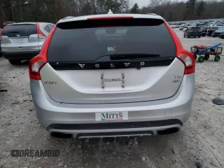 2018 Volvo V60 z VIN YV440MWK4J2056026, wystawiony jako Copart lot #83186344 z przebiegiem 45 495 mil mil oraz Szkoda całkowita • Salvage title. Historia ofert i sprzedaży dostępna na DreamBid. Obrazek 6.