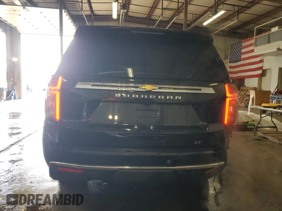 2024 Chevrolet Suburban LT z VIN 1GNSKCKD7RR107504, wystawiony jako Copart lot #45410745 z przebiegiem 31 752 mil mil oraz Szkoda całkowita • Salvage title. Historia ofert i sprzedaży dostępna na DreamBid. Obrazek 6.