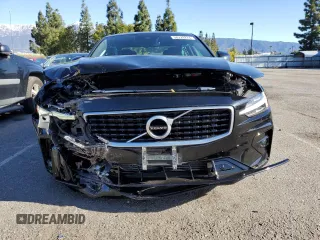 2019 Volvo S60 R-Design with VIN 7JR102FM3KG004632, listed as a Copart auction lot 50228224 with 33,096 mi miles. Bid and sale history available at carsss.com. Image 5.