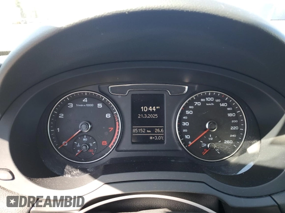 2017 Audi Q3 Premium z VIN WA1ECCFS1HR000761, wystawiony jako Copart lot #49047005 z przebiegiem 85 152 mil mil oraz Szkody całkowita. Historia ofert i sprzedaży dostępna na DreamBid. Obrazek 9.