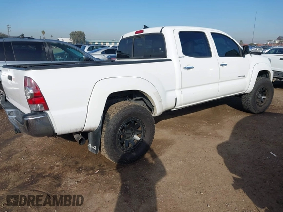 2013 Toyota Tacoma with VIN 3TMMU4FN3DM057649, listed as a IAAI auction lot 41583299 with 89,930 mi miles. Bid and sale history available at carsss.com. Image 4.