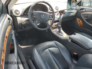 2004 Mercedes-Benz CLK 500 with VIN WDBTJ75J94F071171, listed as a Copart auction lot 60000435 with 204,585 mi miles and Clean title. Bid and sale history available at DreamBid. Image 8.
