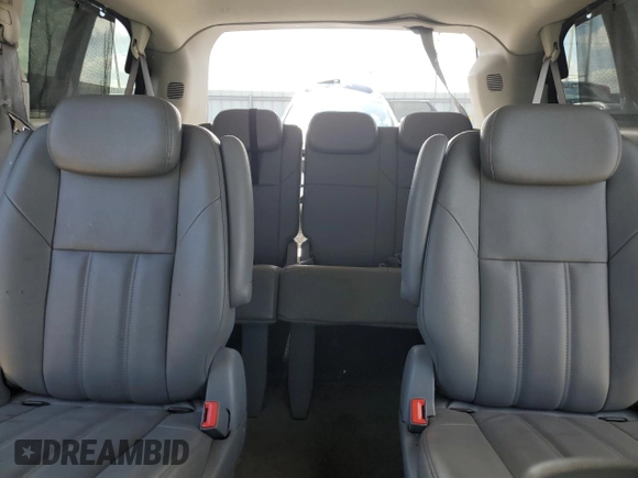 2008 Chrysler Town & Country Touring с VIN 2A8HR54P98R803719, выставлен на аукционе Copart как лот 46931805 с пробегом 159 751 миль миль и Списание • Salvage title. История ставок и продаж доступна на DreamBid. Изображение 10.